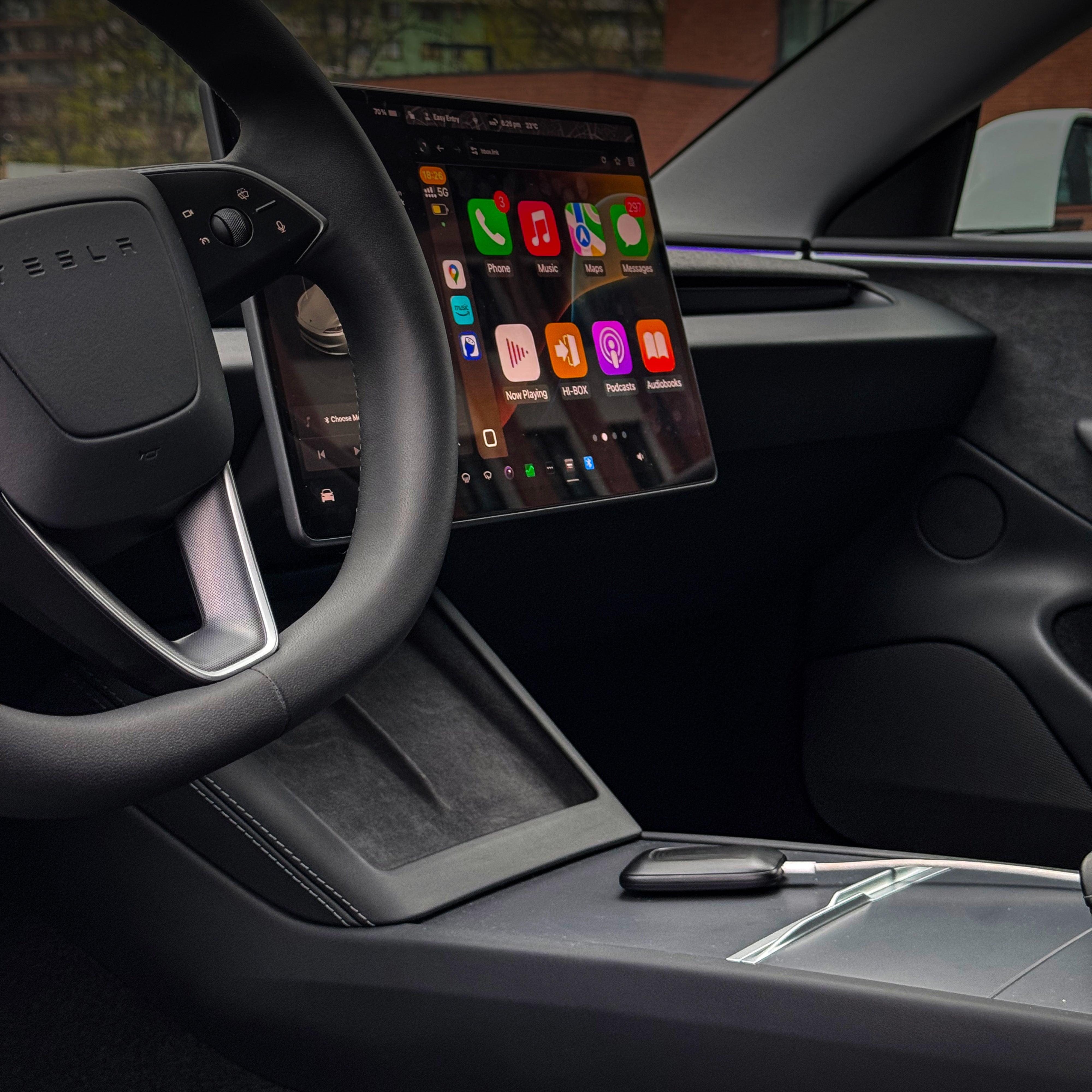 RaumBox Tesla CarPlay